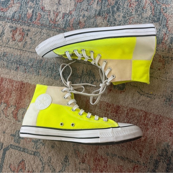 Converse Other - CONVERSE Chuck Taylor All Star High Top UV Color Changing Lemon Venom Size 11
